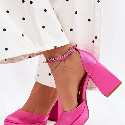Step in Style Women's Heel Sandals - Comfortable Fit & Elegant Design