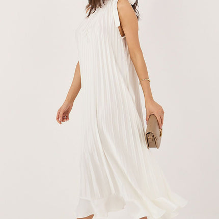 Rue Paris Elegant Cocktail Dress with Sleeveless Design & Flowy Skirt