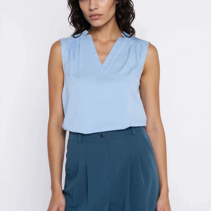 Nife Professional Blouse with Elegant Design and Comfortable Fit