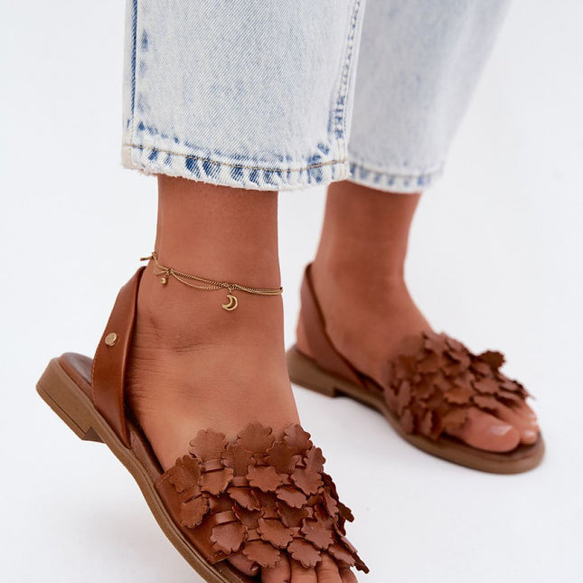 Step in Style Comfort Sandals with Arch Support and Slip-Resistant Sol