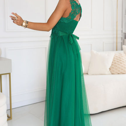 Numoco Elegant Long Dress with Sleeveless Design and Flattering Fit