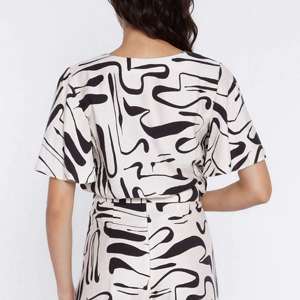 Nife Professional Blouse - Elegant Design with Comfortable Fit