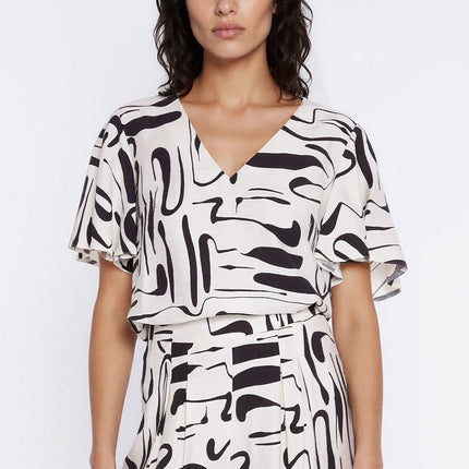 Nife Professional Blouse - Elegant Design with Comfortable Fit