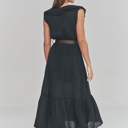 Makadamia Professional Daydress with Elegant Design and Comfortable Fi