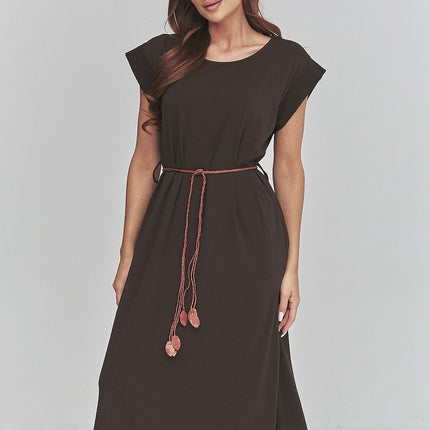 Makadamia Professional Daydress with Elegant Design & Comfortable Fit