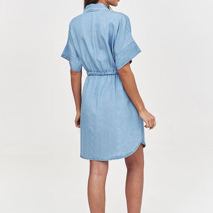 Makadamia Professional Daydress with Elegant Design and Comfortable Fi