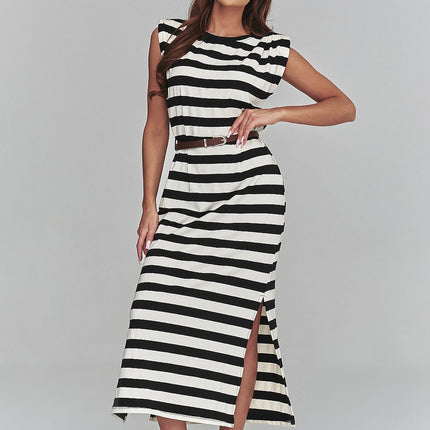 Makadamia Professional Daydress with Elegant Design and Comfortable Fi