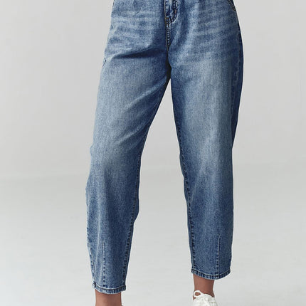 Makadamia Women's Professional Fit Jeans with Stretch and Classic Desi