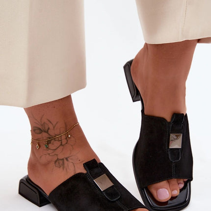 Step in Style Comfortable Cushioned Flip-Flops with Durable Grip