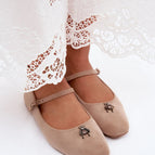 beige