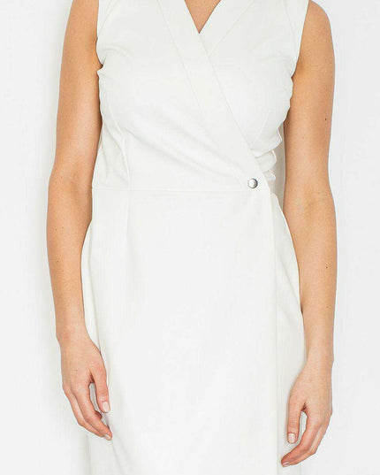 Chic Eco-Friendly Faux Leather Evening Gown with Stylish Neckline