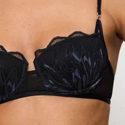  Padded bra model 229329 Triumph 