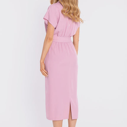 Moe Elegant Cocktail Dress with Sleeveless Design and Flattering Fit