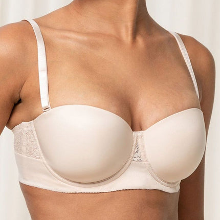  Braceless bra model 229986 Triumph 