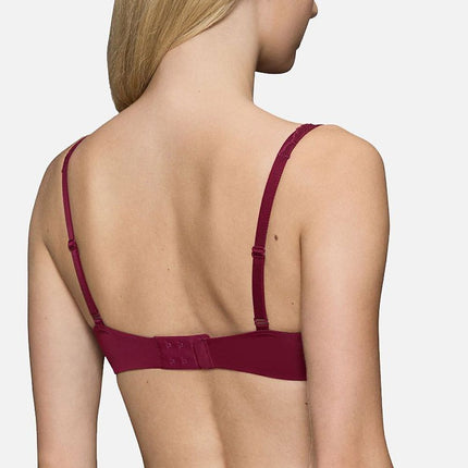  Braceless bra model 230001 Triumph 