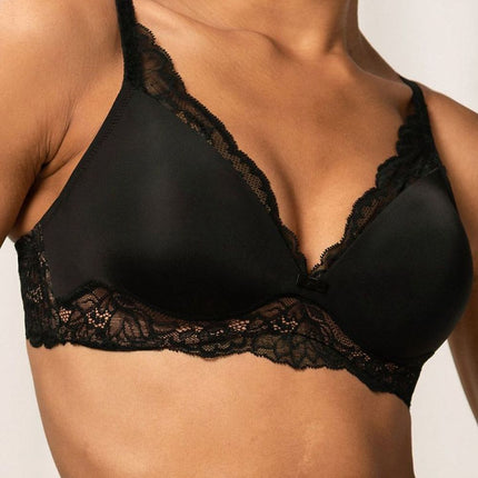  Padded bra model 230063 Triumph 