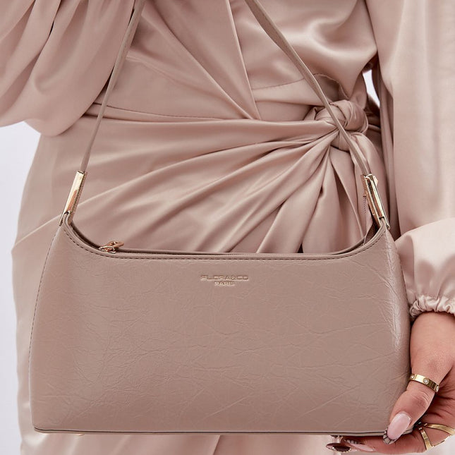  Everyday handbag model 230685 Step in style 