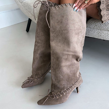  Heel boots model 230951 Step in style 
