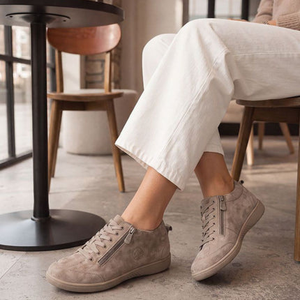  Half shoes model 230977 Step in style 