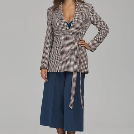 Nife Professional Women's Jacket with Tailored Fit and Water-Resistant
