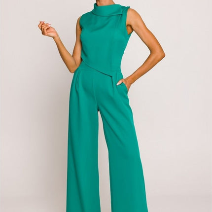 Chic Wide-Leg Jumpsuit with Stylish Roll-Up Collar and Unique Accents - Très Elite