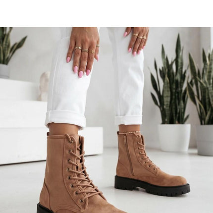  Trapper shoes model 232156 Solea 