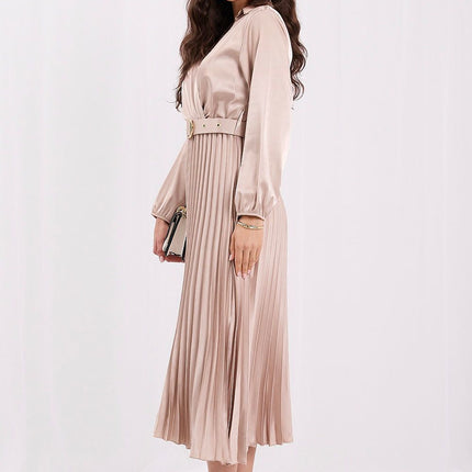 Rue Paris Elegant Cocktail Dress with Sleeveless Design & Flowy Skirt