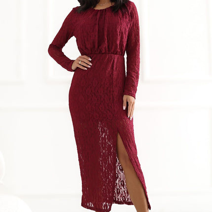 Rue Paris Elegant Evening Dress with Lace Detailing and Sleeveless Des
