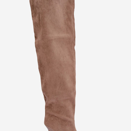 Step in Style Women's Heel Boots - Elegant Design with Comfortable Fit