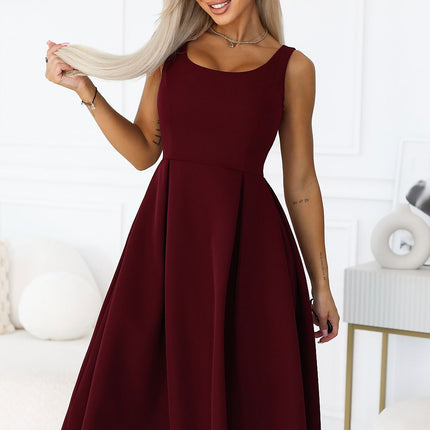 Numoco Elegant Evening Dress with Lace Detailing and Sleeveless Design