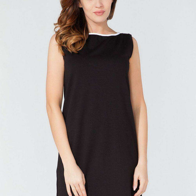Elegant Teardrop Back Knit Day Dress