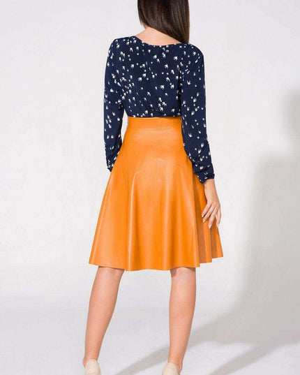 Elegant Teardrop Blouse with Bow Detail - Luxurious Fabric Top