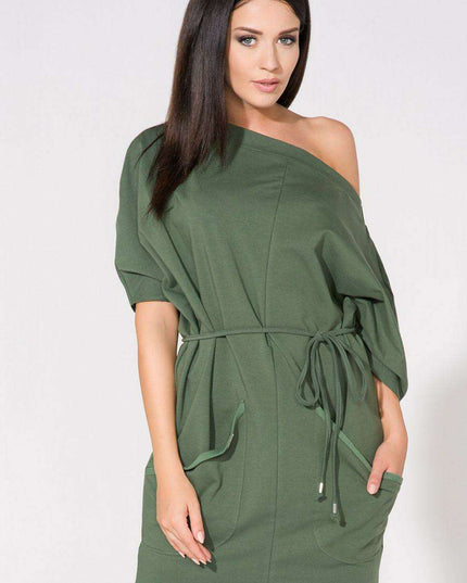 Chic Knit Daydress with Generous Pockets - Tessita Model 61690