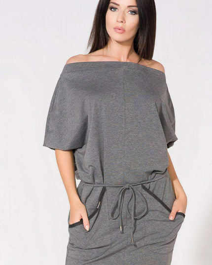 Effortless Chic Knit Dress with Stylish Oversized Pockets