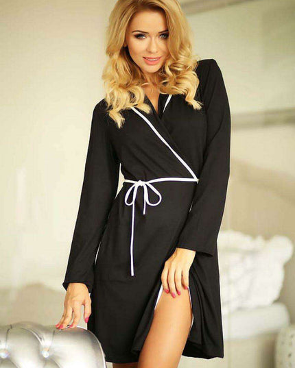 Chic Contrast Piped Hooded Viscose Robe for Ultimate Comfort