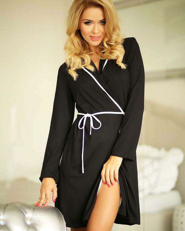 Chic Contrast Piped Hooded Viscose Robe for Ultimate Comfort