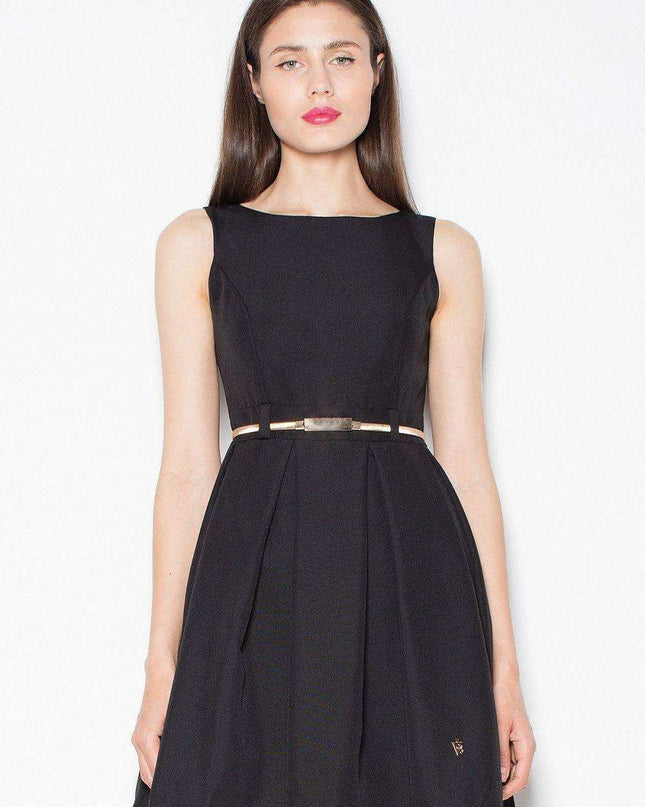 Elegant Venaton Sleeveless Pleated Evening Dress