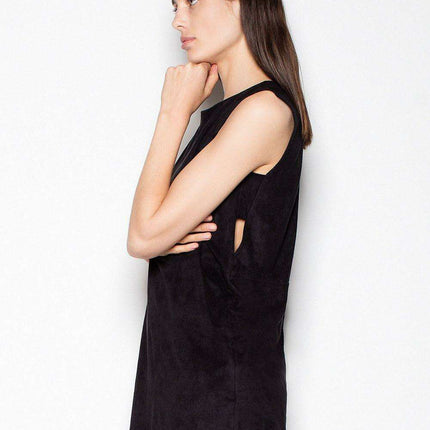 Chic Versatility: Venaton Midi Dress for Effortless Daytime Glamour