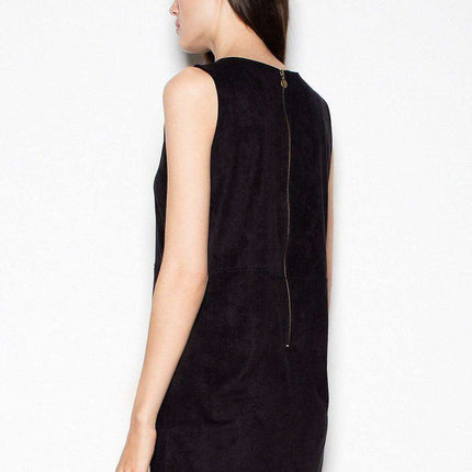 Chic Versatility: Venaton Midi Dress for Effortless Daytime Glamour