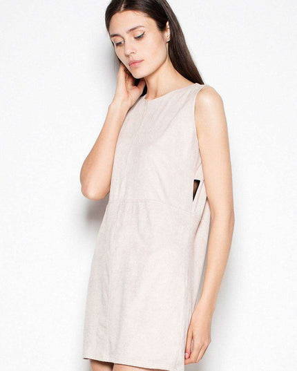Chic Versatility: Venaton Midi Dress for Effortless Daytime Glamour