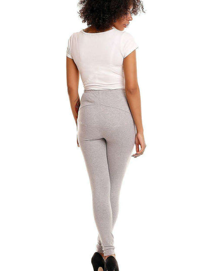 Elegantly Comfortable Maternity Leggings - Fashionable Knitwear for Expecting Moms