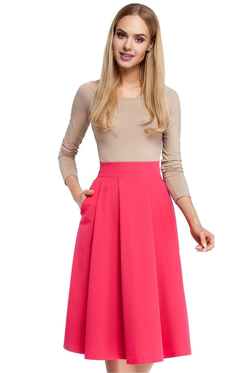 Elegant Knee-Length Skirt Featuring Trendy Side Pockets