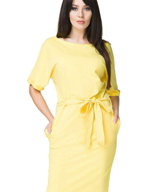 Elegant Kimono-Style Knit Dress with Customizable Waist Tie and Trendy Raw Edges