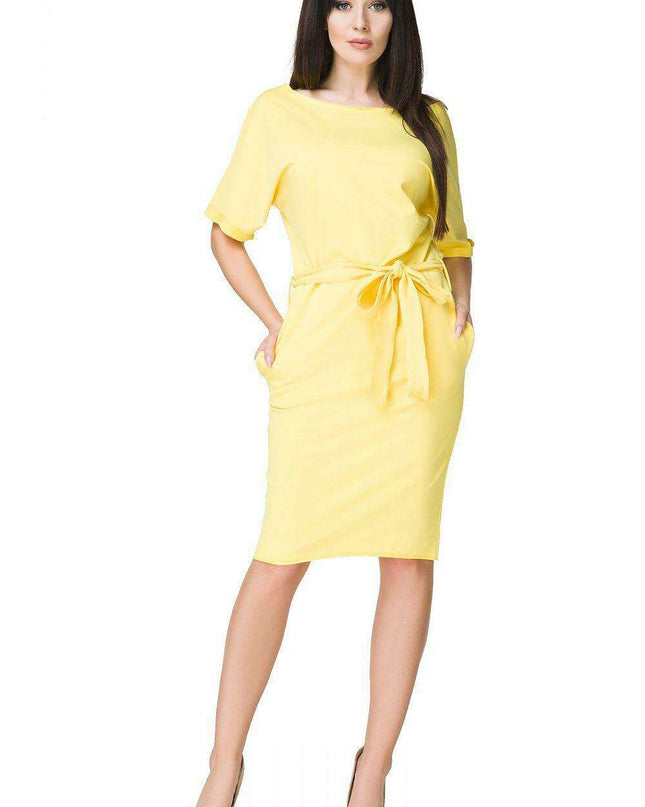 Elegant Kimono-Style Knit Dress with Customizable Waist Tie and Trendy Raw Edges