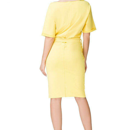 Elegant Kimono-Style Knit Dress with Customizable Waist Tie and Trendy Raw Edges