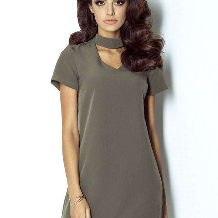 Chic Choker Neckline Trapezoidal Cocktail Evening Dress