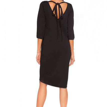 Tessita Elegant Knit Dress with Charming Bow Detail