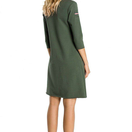 Chic Knit Dress with Elegant Ribbon Trim and Functional Pocket