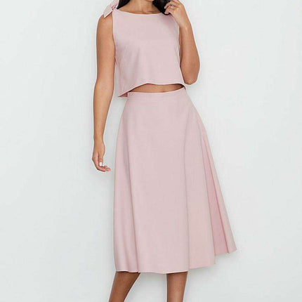 Elegant Bow-Embellished Skirt Ensemble in Figl Design