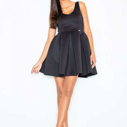 Sophisticated V-Neck Evening Gown with Flowing Silhouette and Intricate Details